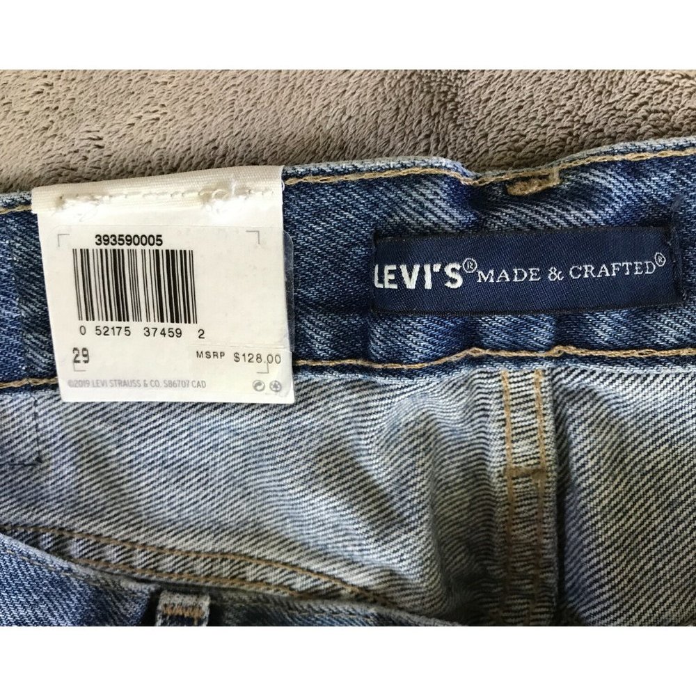 Levis Made & Crafted Embroidered Cut off Jean Shorts Hi Rise Size 29 NWT - Picture 3 of 8